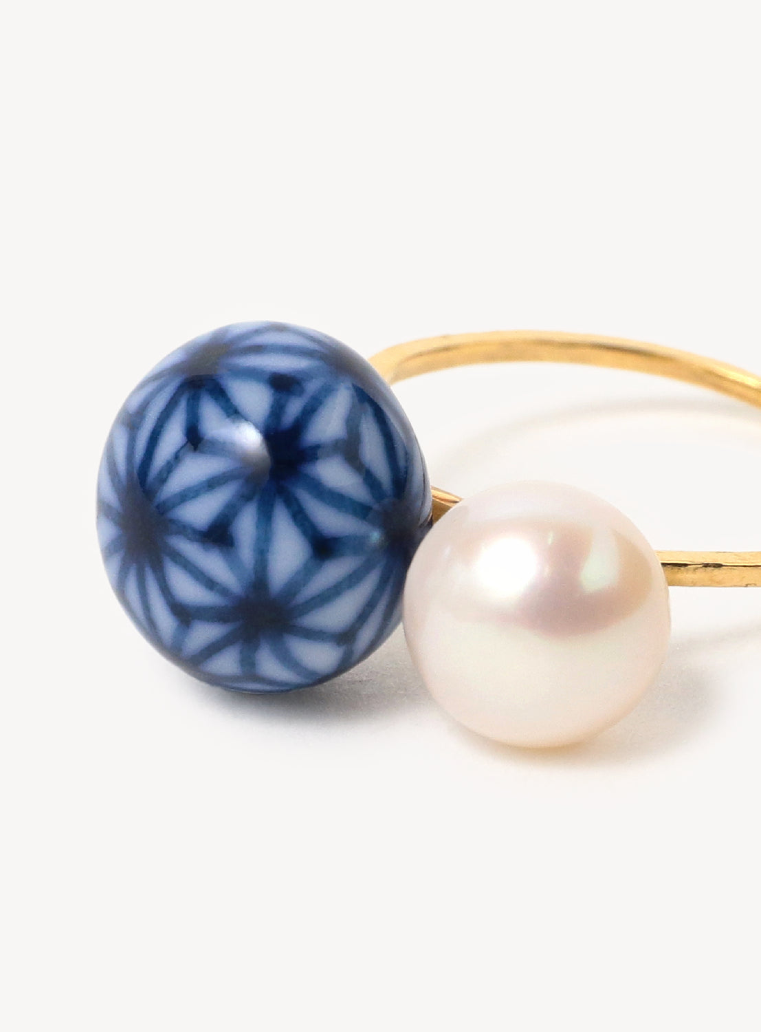 Arita Ware Leaf Combination Pearl Ring