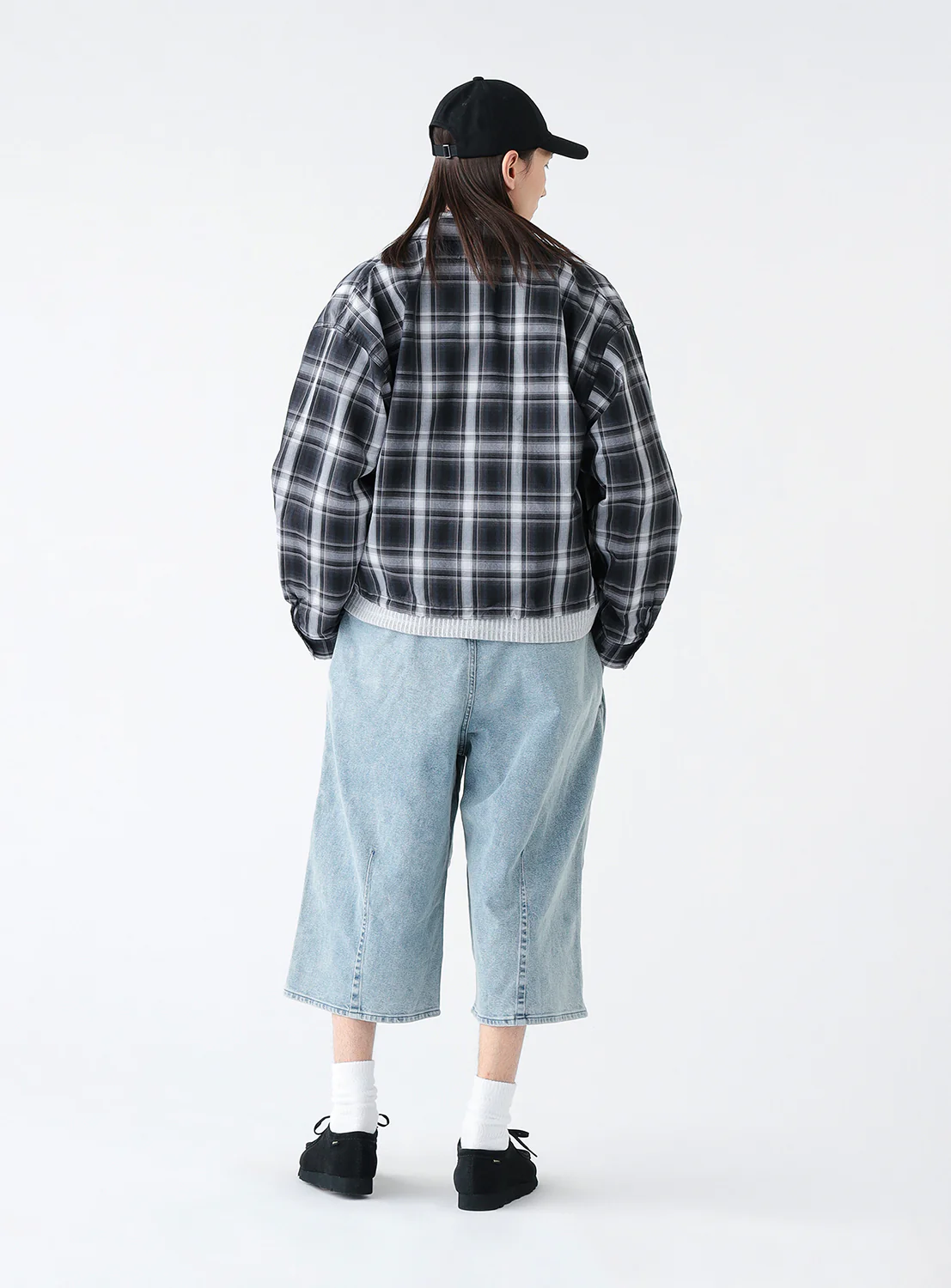 Quarter-Length Denim Webbing Pants